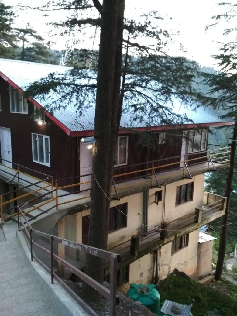 Huts Hotel Patnitop Luaran gambar