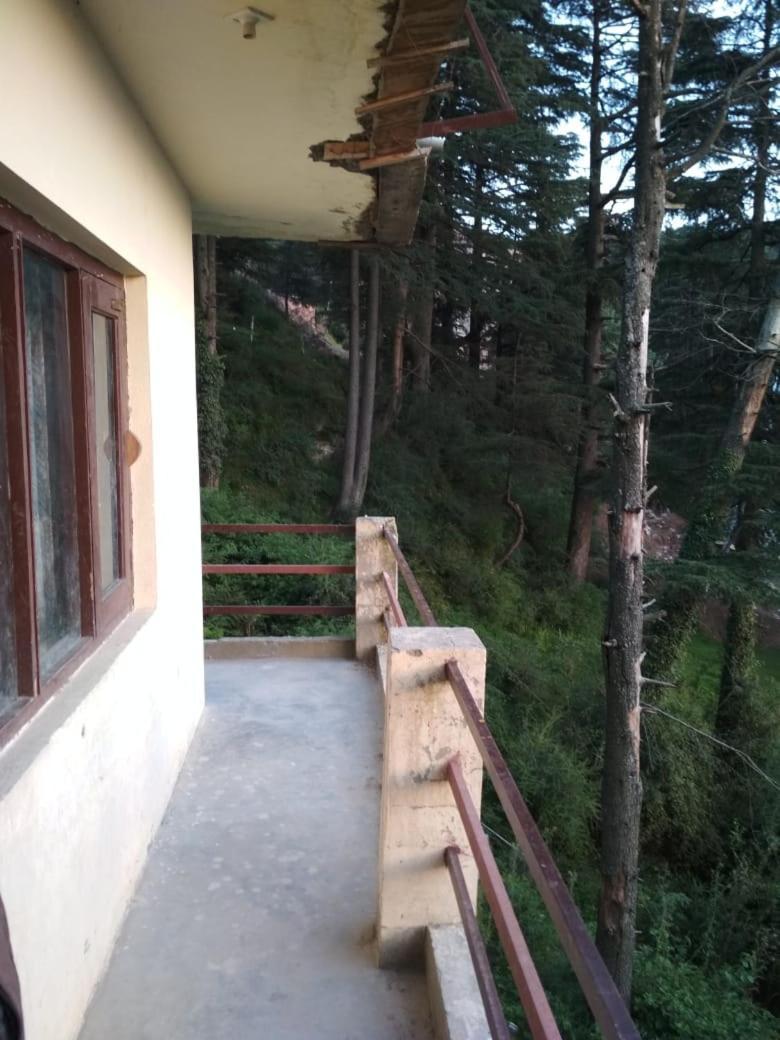 Huts Hotel Patnitop Luaran gambar